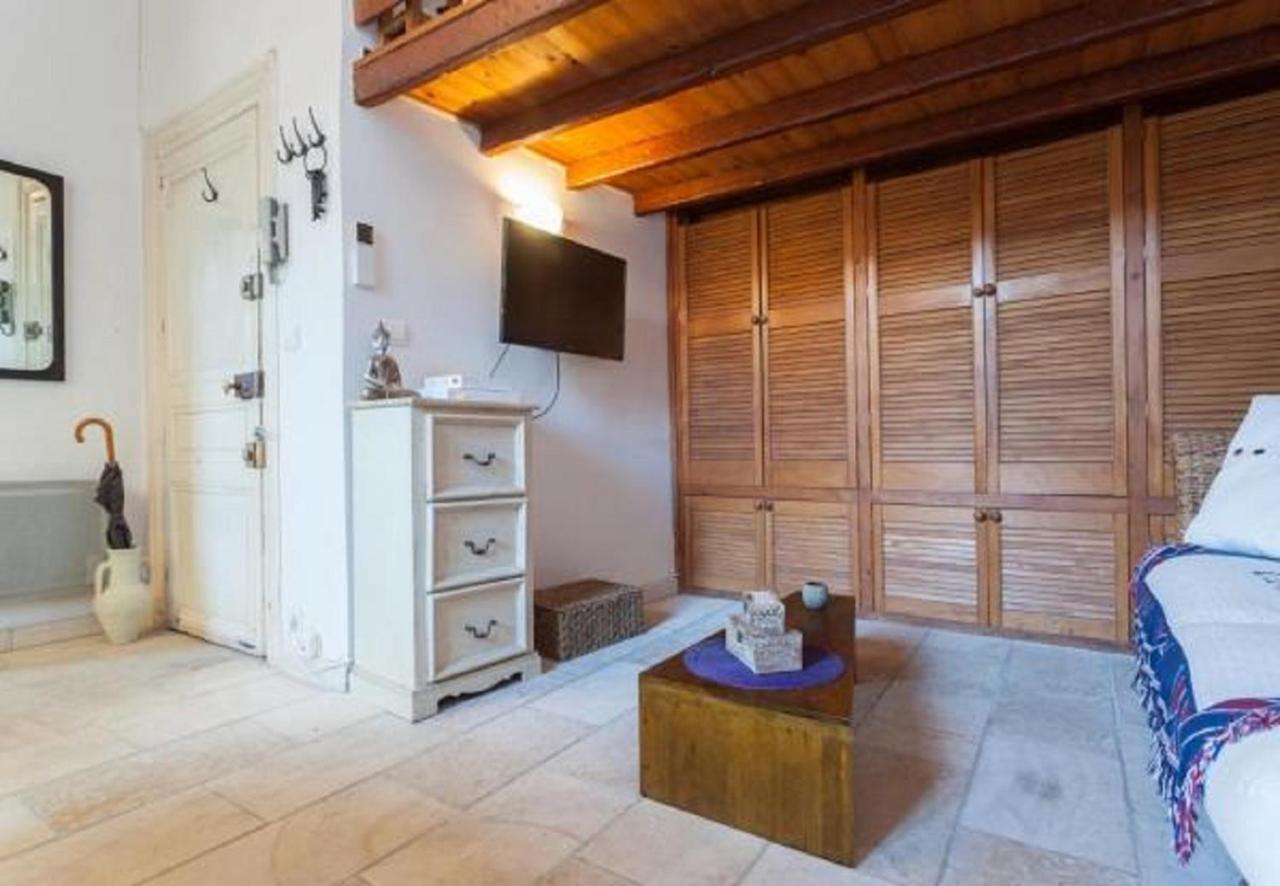 Old Town Antibes Apartment ฌวง-เลส์-แป็งส์ ภายนอก รูปภาพ